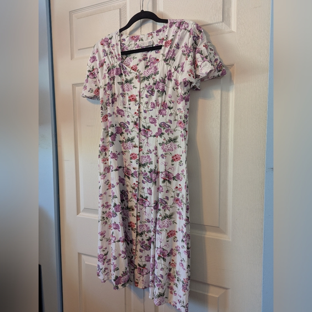 3/$20! Vintage 90's Cleo Floral Dress - Picture 4 of 15